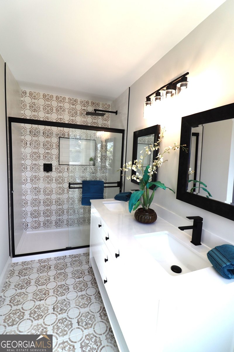 2110 Cherokee Drive Woodstock - 27