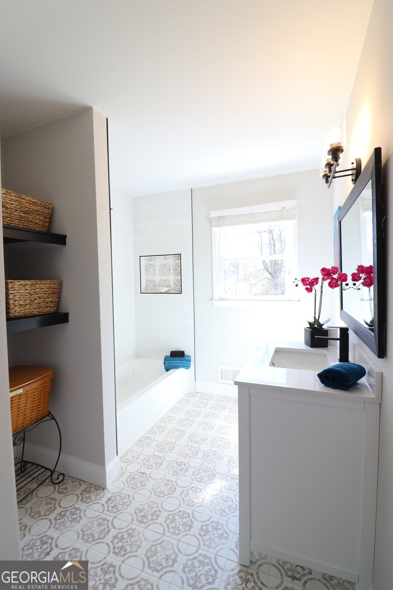 2110 Cherokee Drive Woodstock - 29