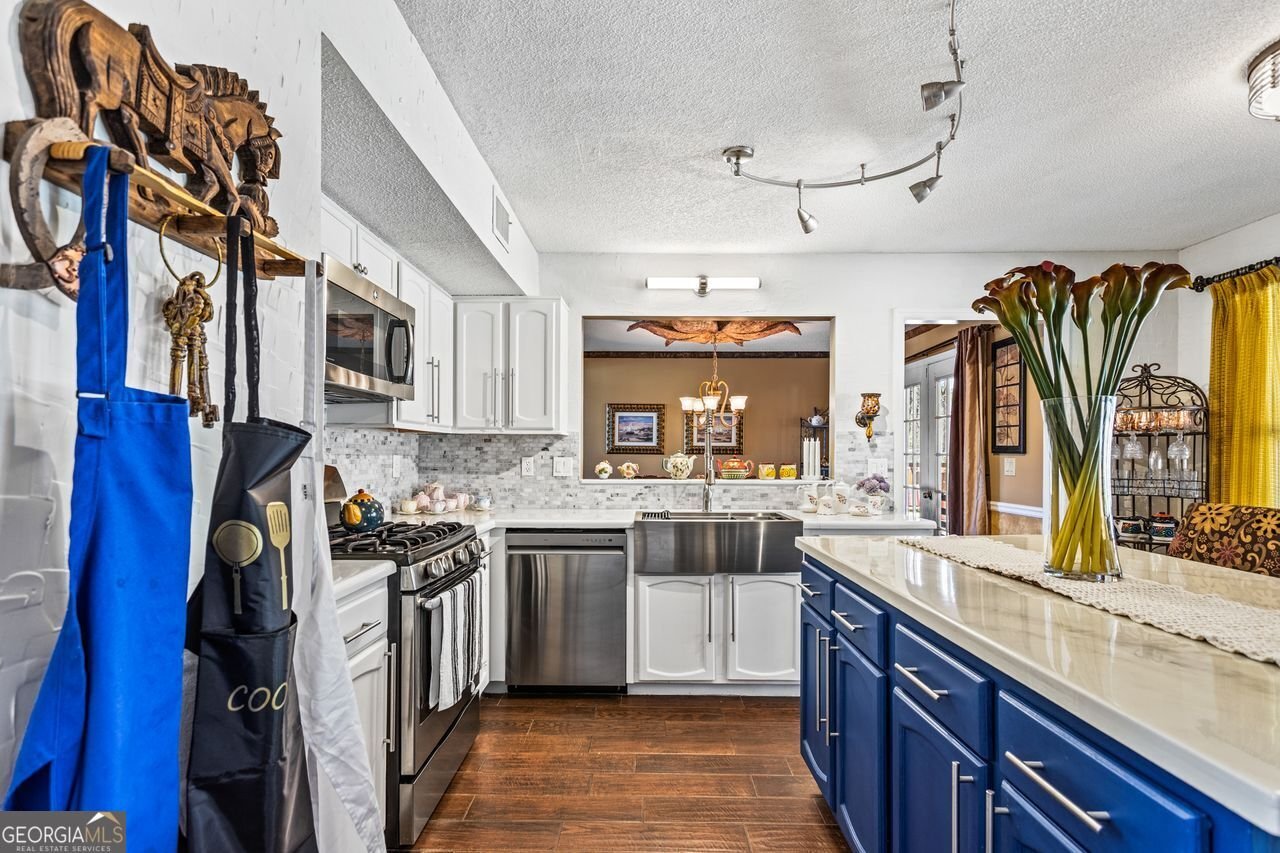 290 LEIGH KAY Drive Lawrenceville - 49