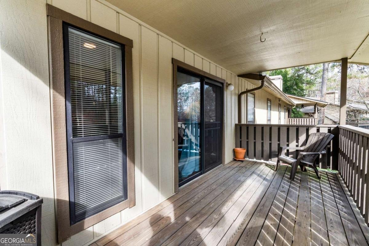 401 Woodcliff Drive Atlanta - 18