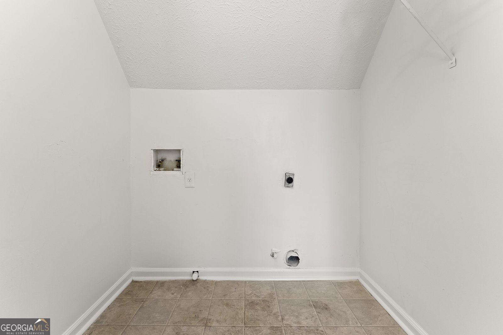 7438 Chilton Lane Riverdale - 20