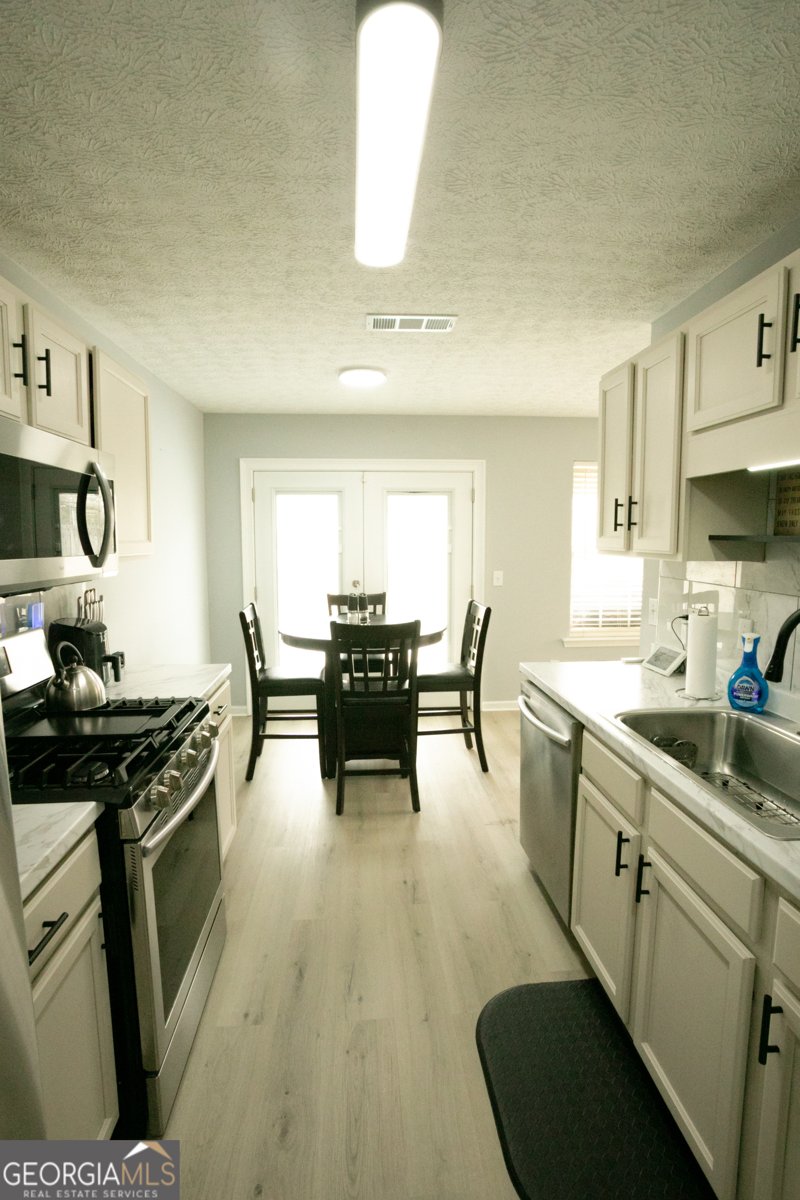 102 Silver Fox Trail Dallas - 17