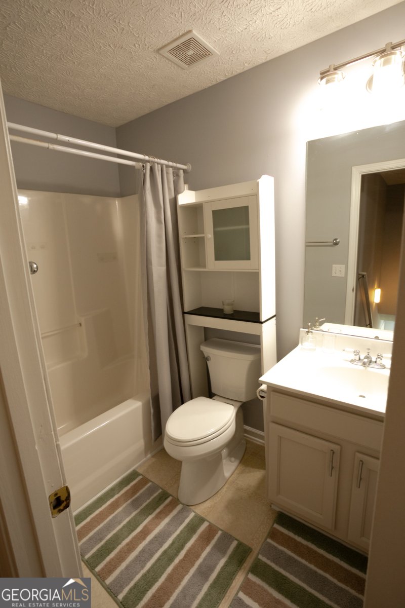 102 Silver Fox Trail Dallas - 29