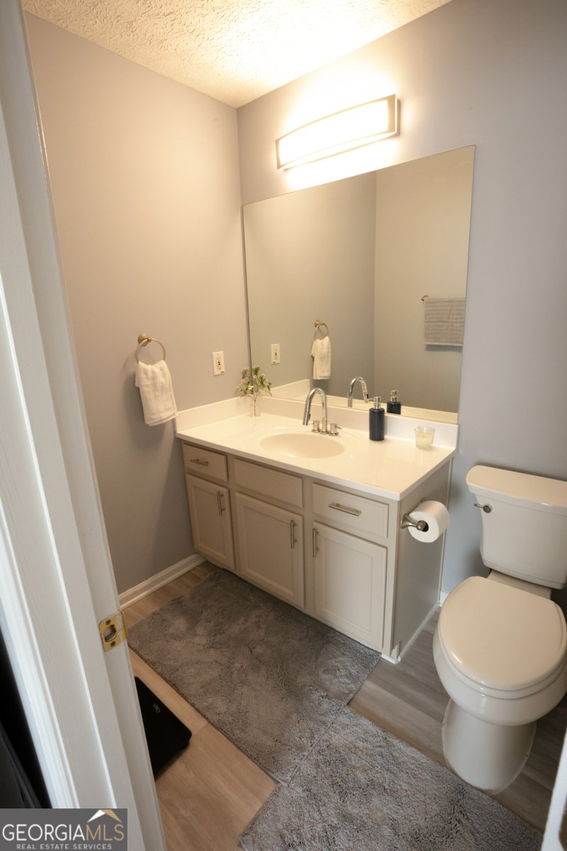 102 Silver Fox Trail Dallas - 31