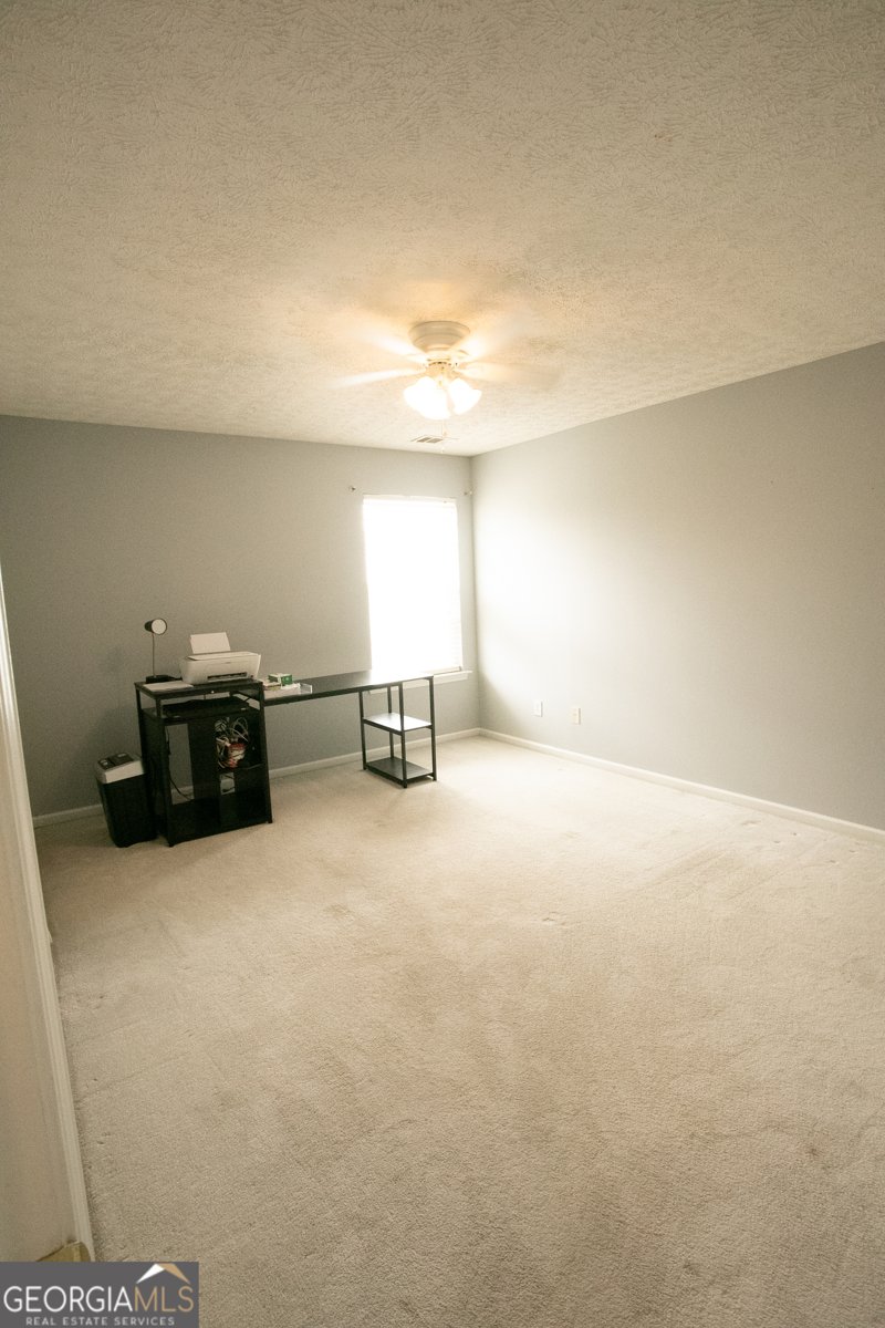 102 Silver Fox Trail Dallas - 34