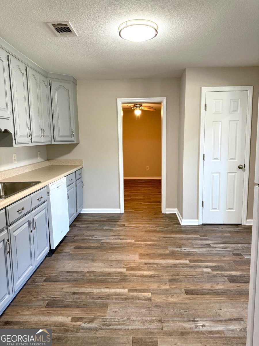 421 Whitehall Street Vienna - 9