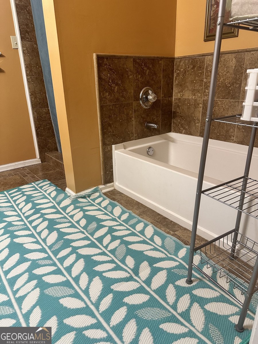 2490 Laurel Circle Atlanta - 10