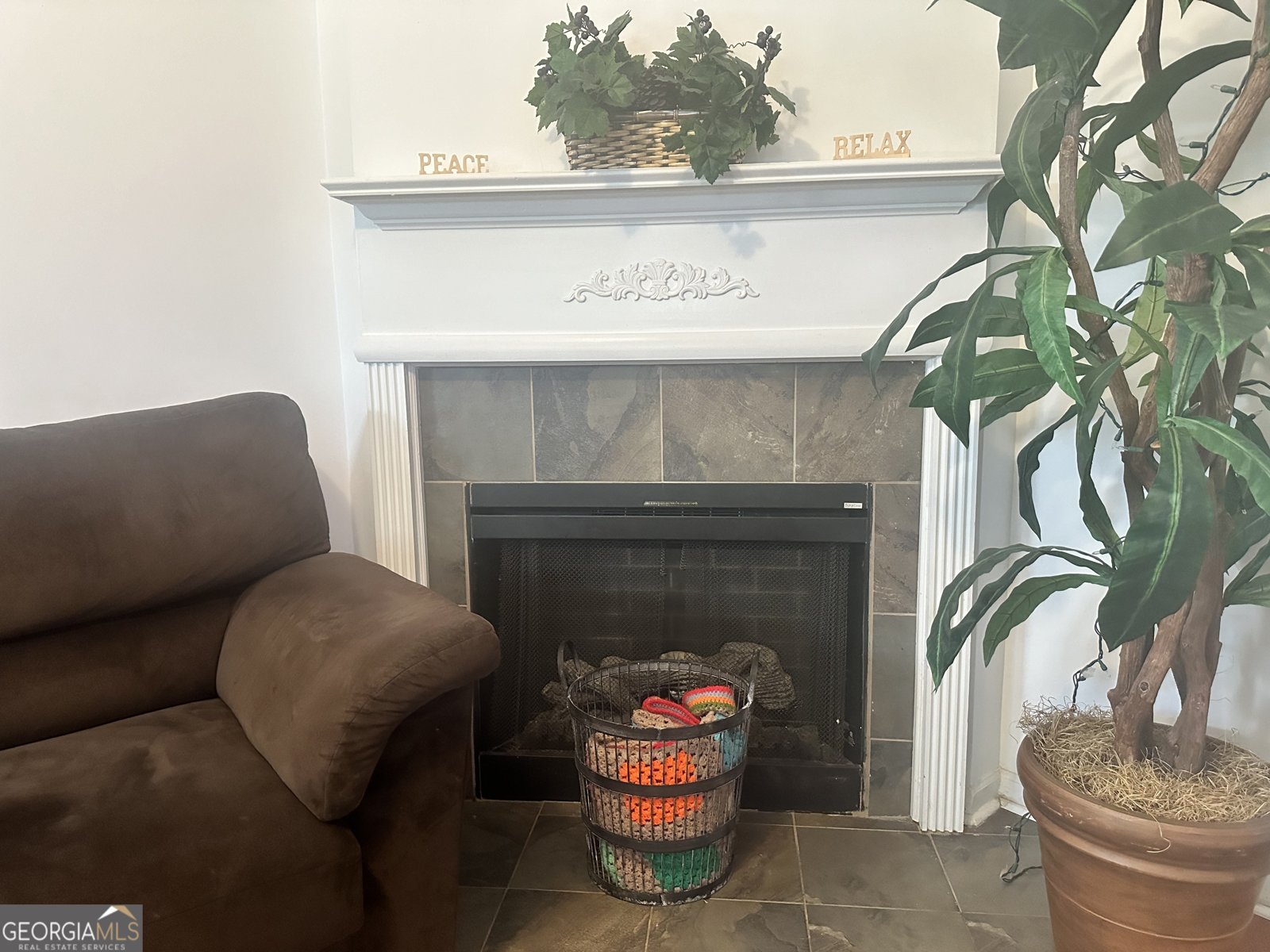 2490 Laurel Circle Atlanta - 2
