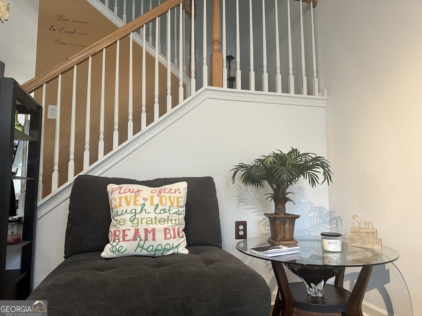 2490 Laurel Circle Atlanta - 4