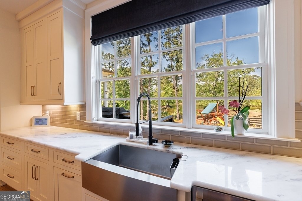 1530 Redd Road Milton - 48