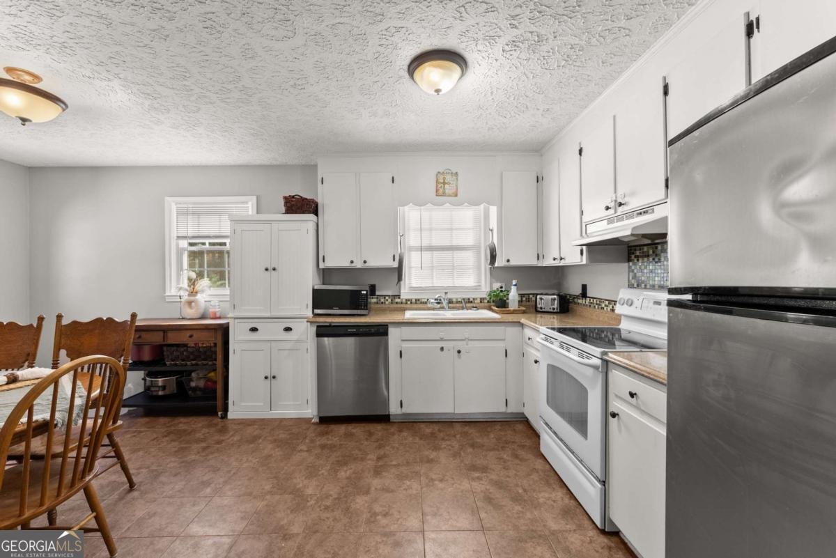 288 Garrison Drive Cleveland - 16