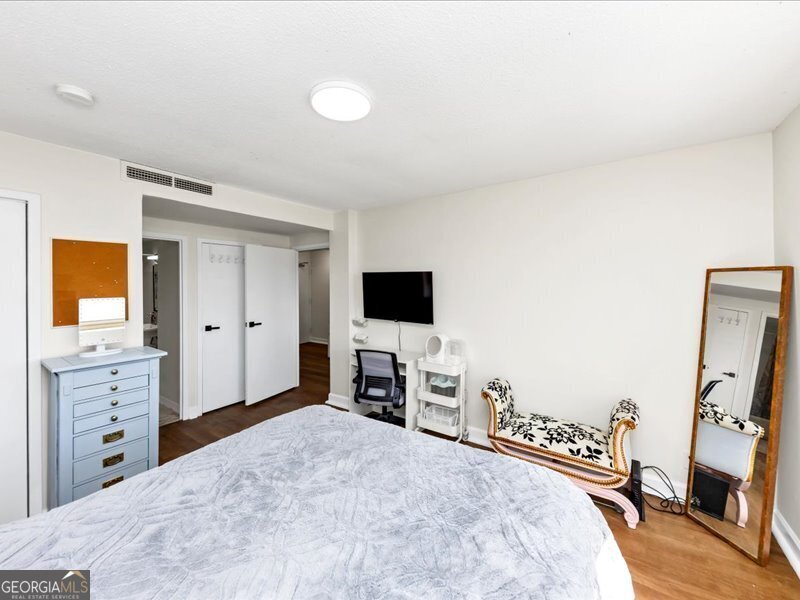 2285 Peachtree Road Atlanta - 14