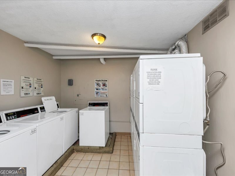 2285 Peachtree Road Atlanta - 19