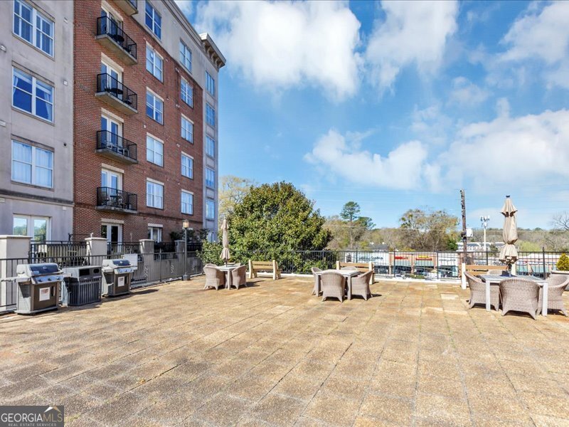 2285 Peachtree Road Atlanta - 22