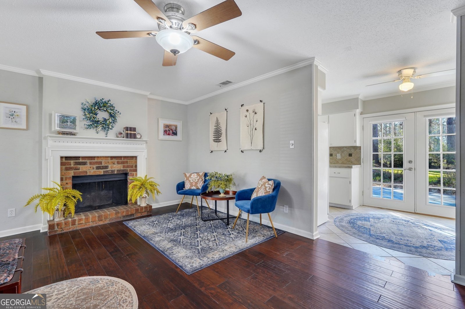 490 Strathy Hall Drive Richmond Hill - 2