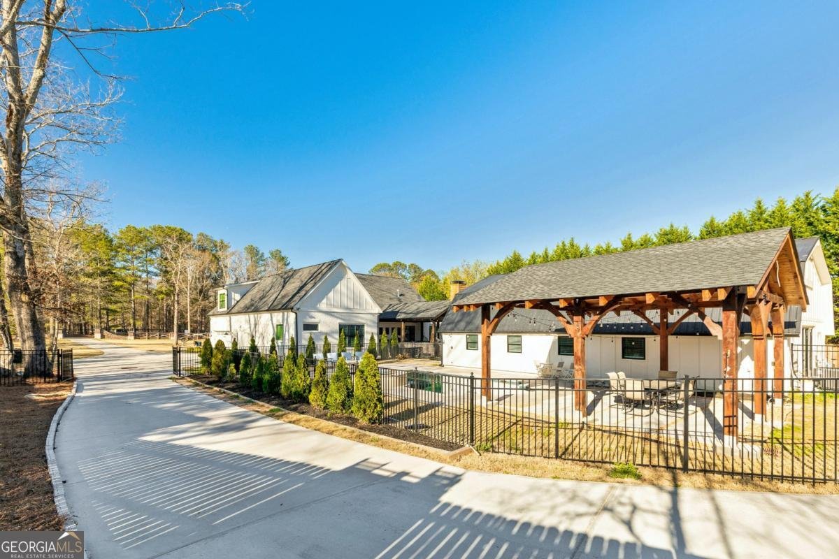 5241 Moon Road Powder Springs - 74