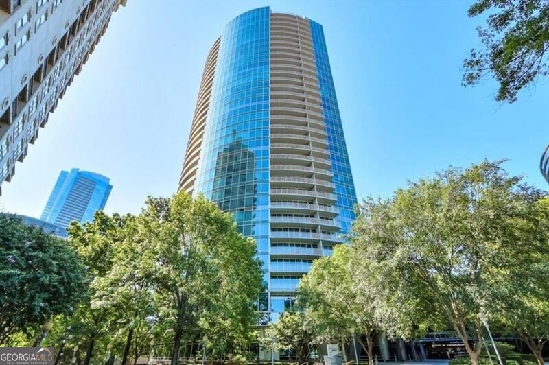 3338 Peachtree Road Atlanta - 1