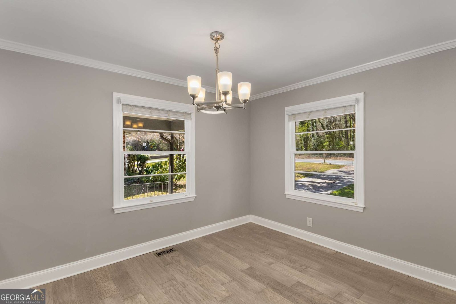 2462 Macon Drive Atlanta - 10
