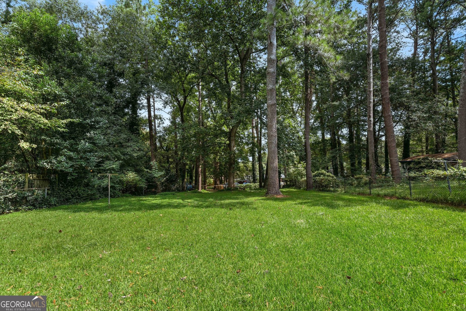 2462 Macon Drive Atlanta - 23