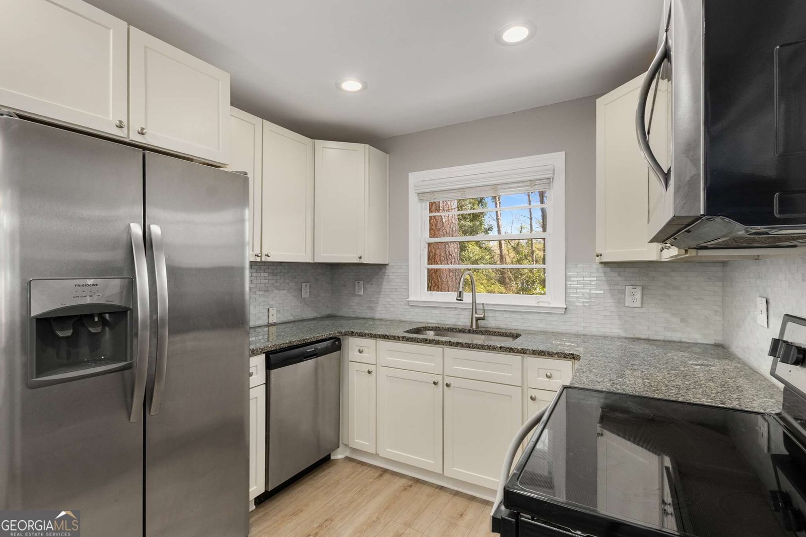 2462 Macon Drive Atlanta - 3