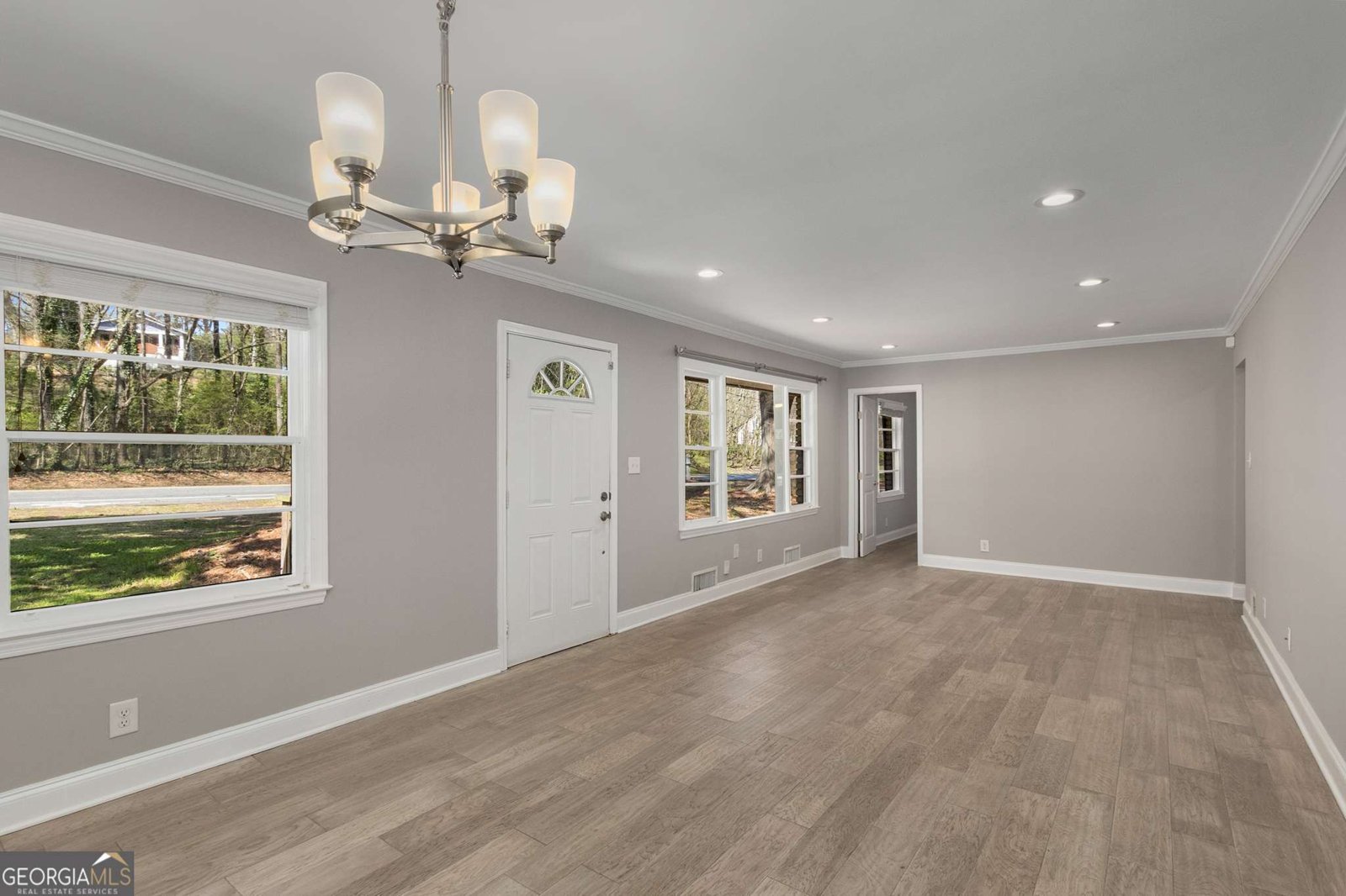 2462 Macon Drive Atlanta - 4