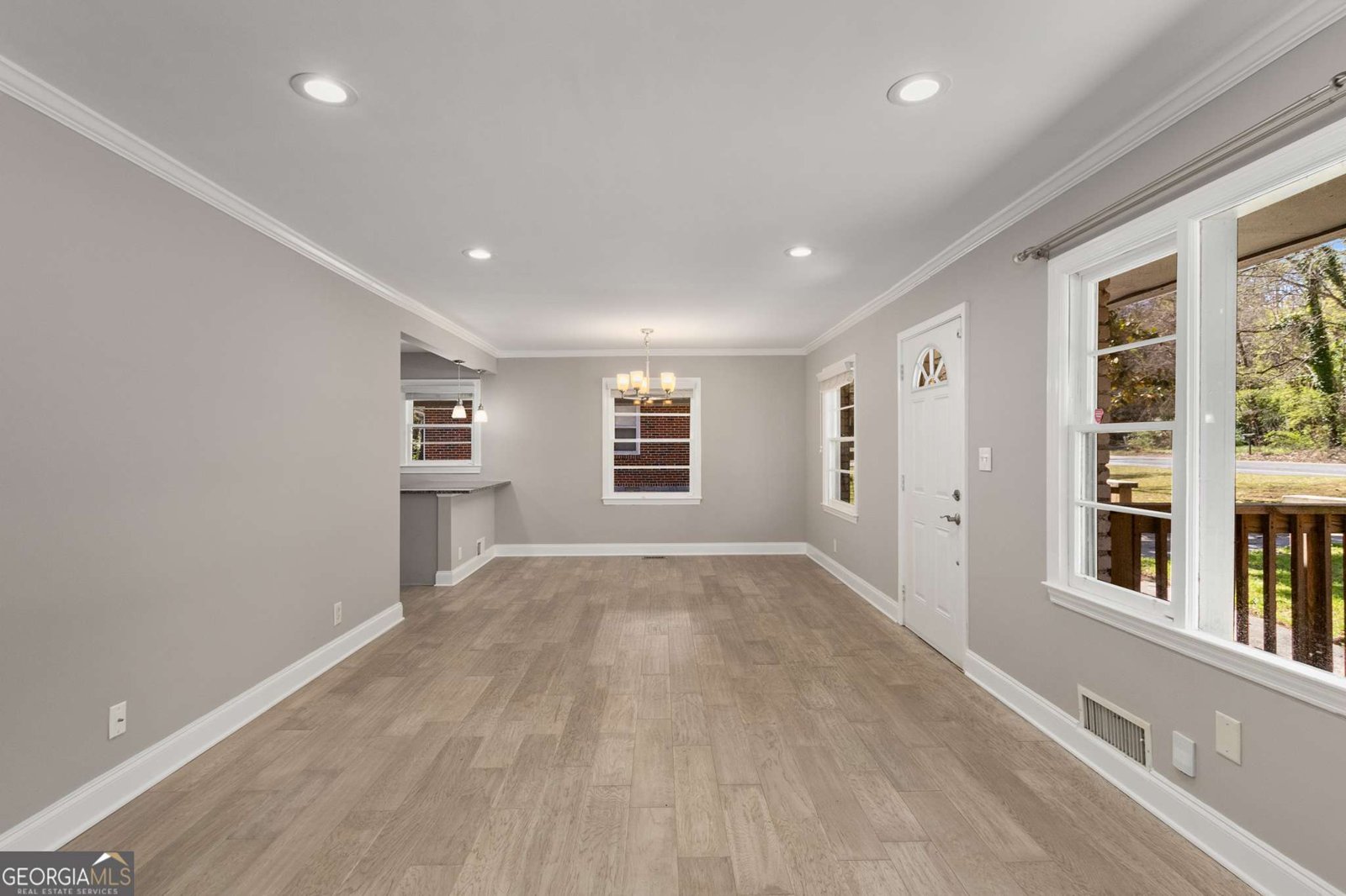 2462 Macon Drive Atlanta - 6