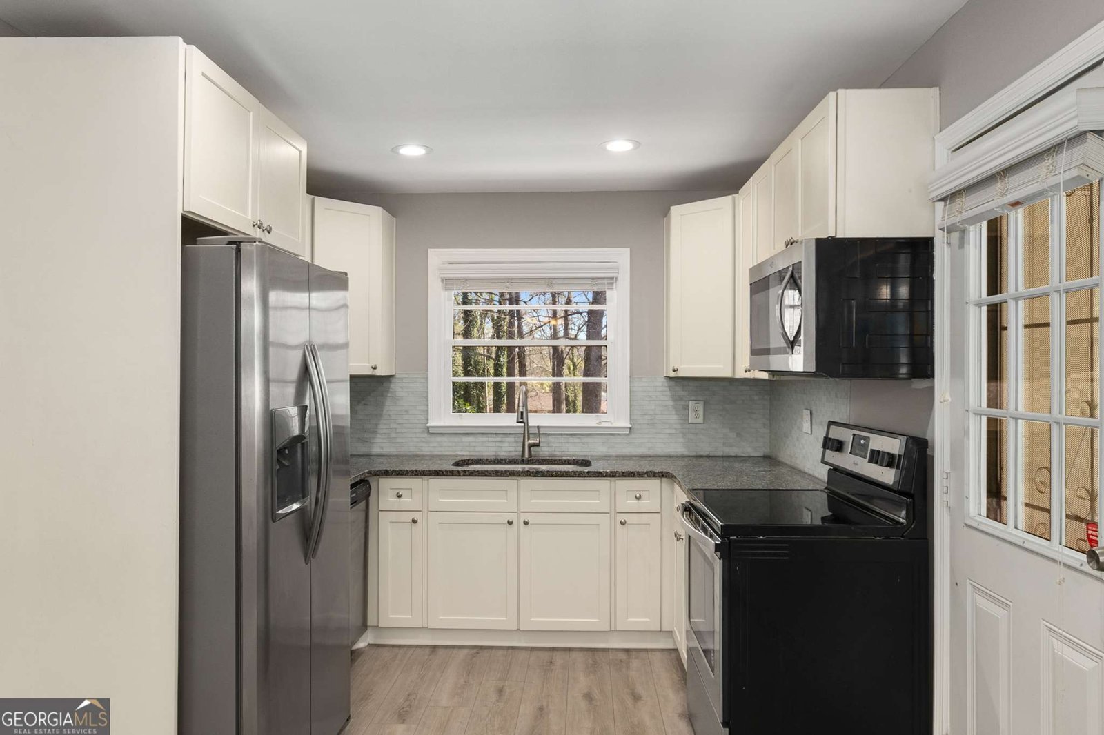 2462 Macon Drive Atlanta - 7