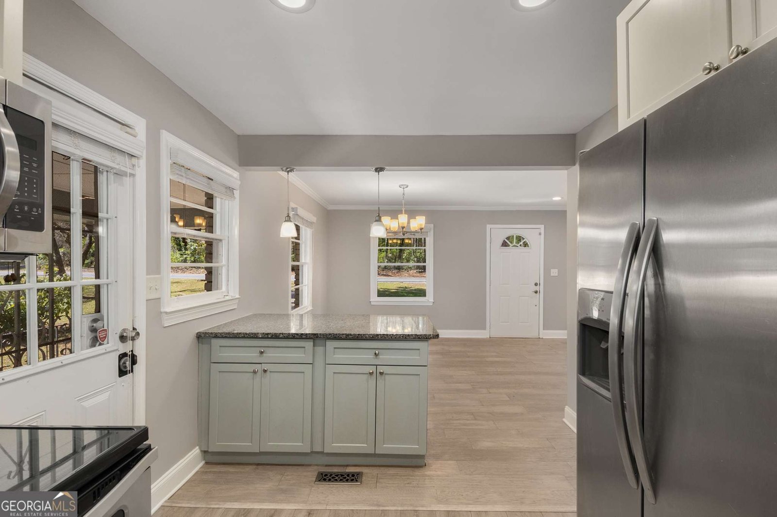 2462 Macon Drive Atlanta - 9