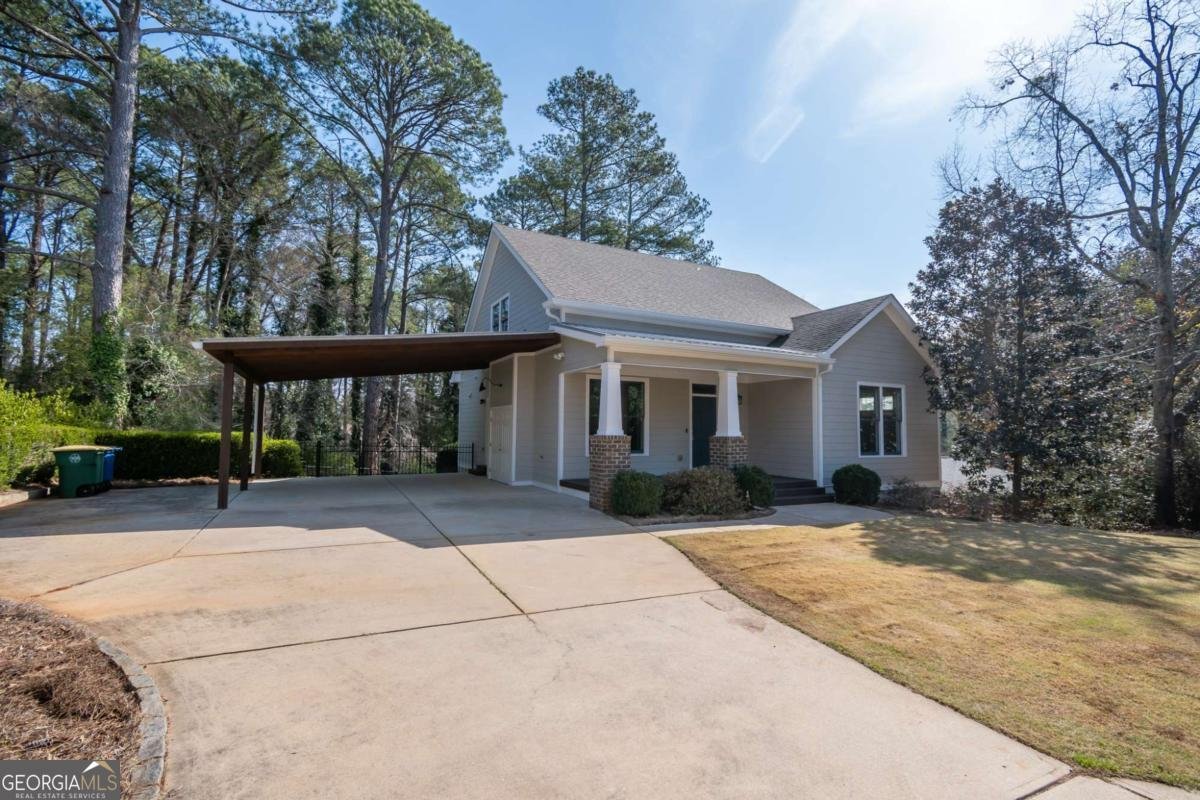 215 Chapman Place Athens - 23