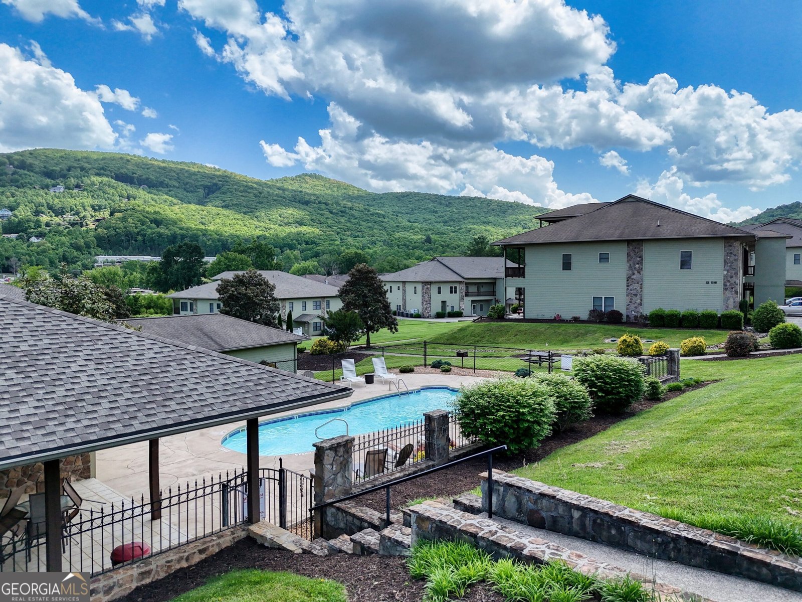 1649-H Lakeview Drive Young Harris - 46
