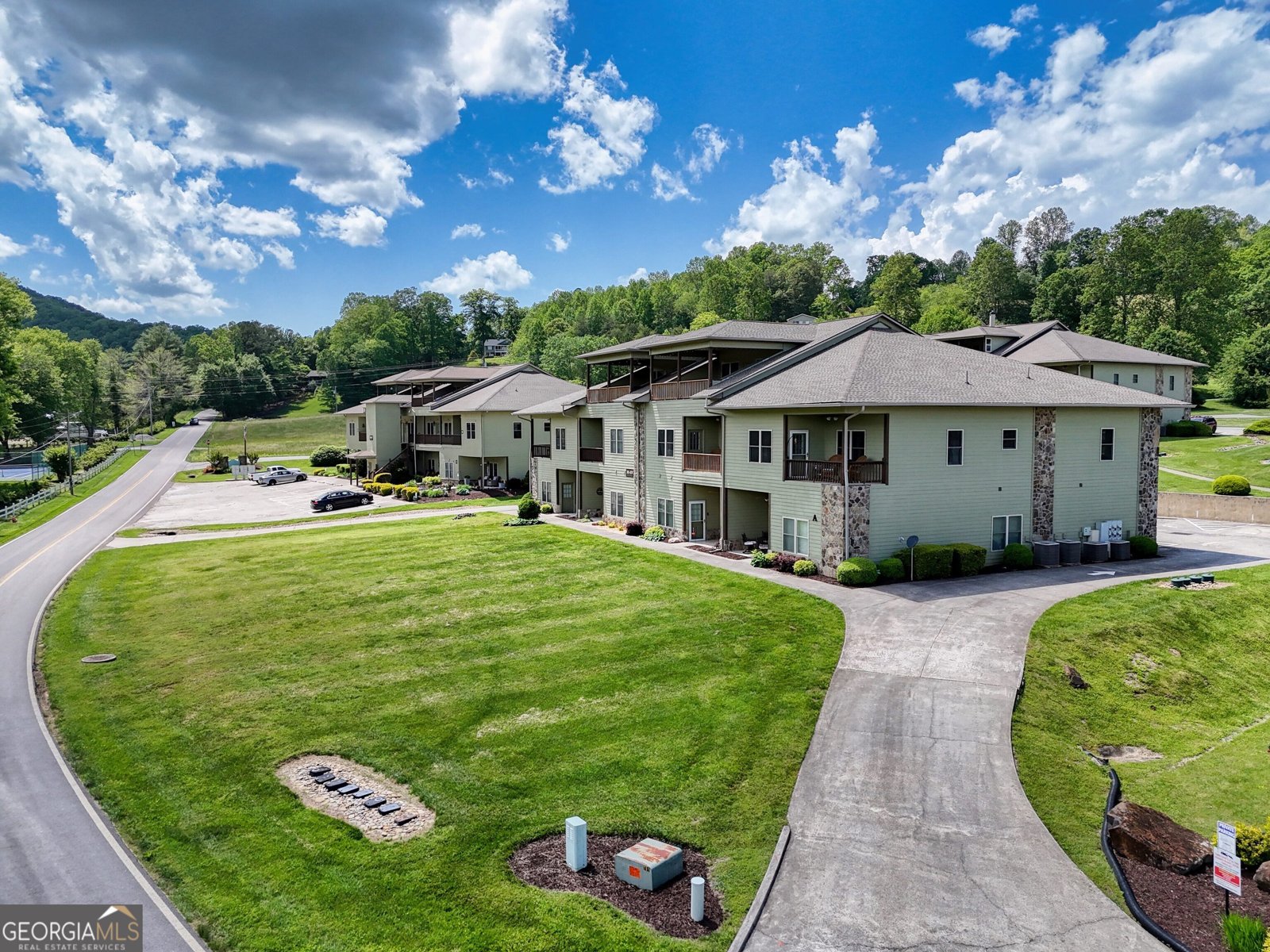 1649-H Lakeview Drive Young Harris - 7