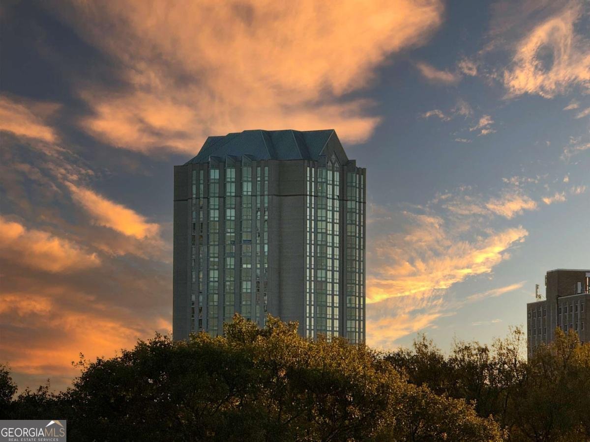2870 Pharr Court South Atlanta - 32