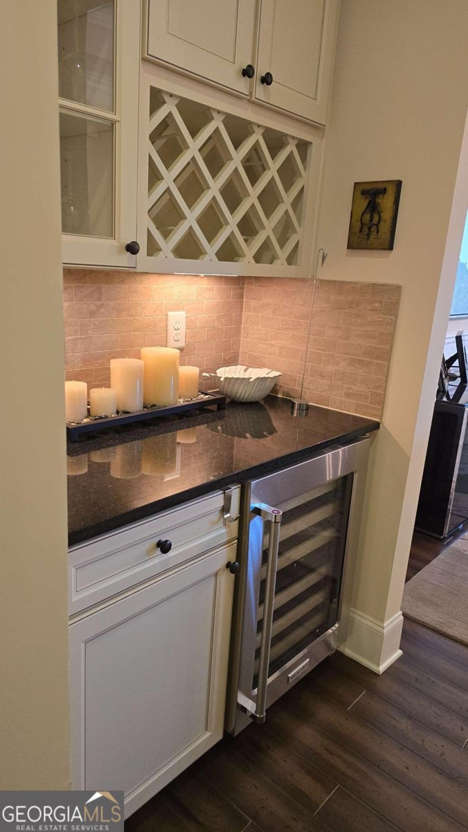 112 Austin Drive Sandy Springs - 10