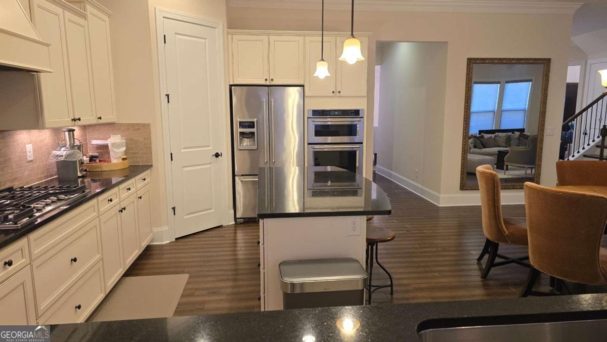 112 Austin Drive Sandy Springs - 12