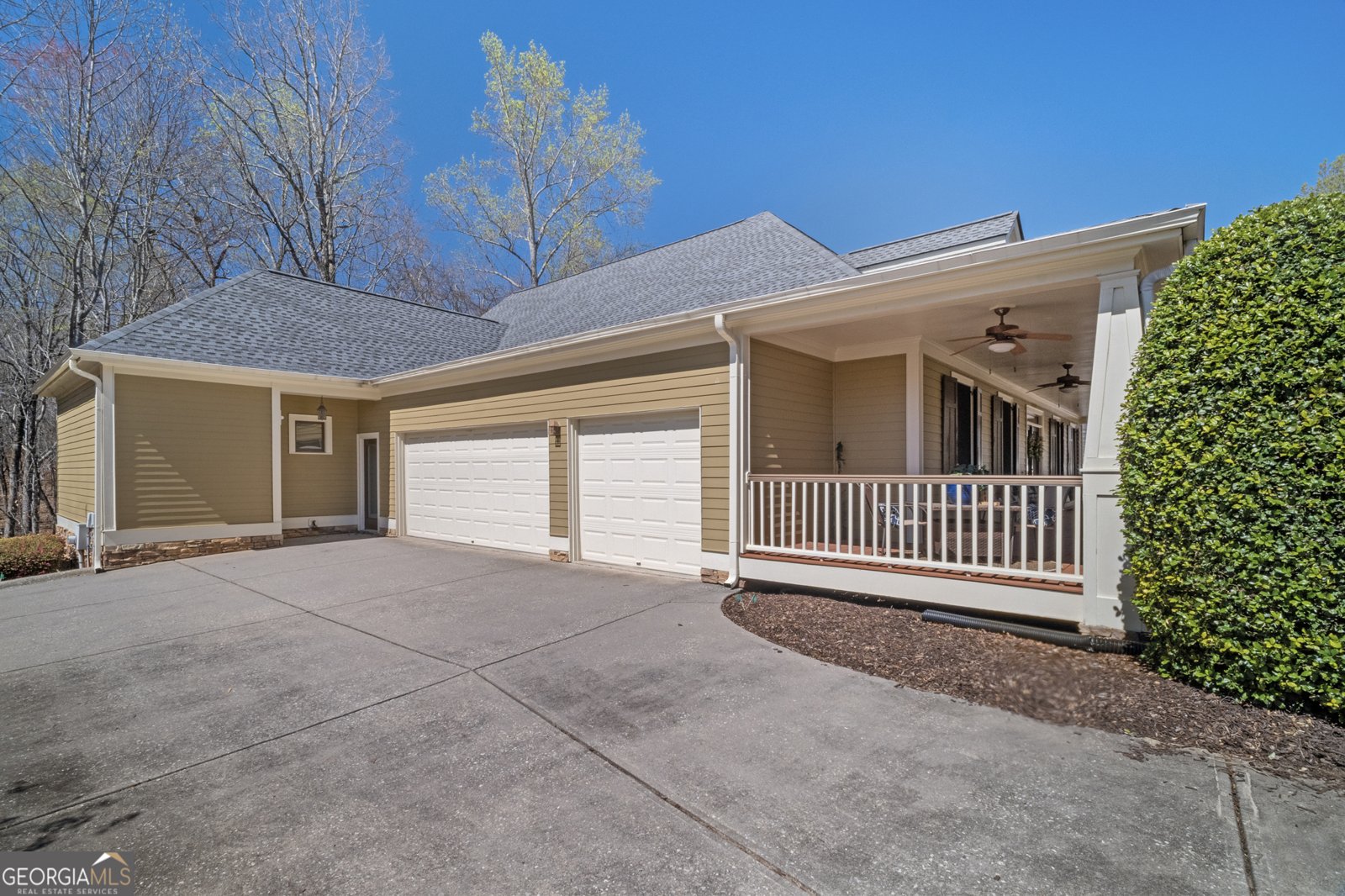 216 CRESCENT MOON Way Canton - 33