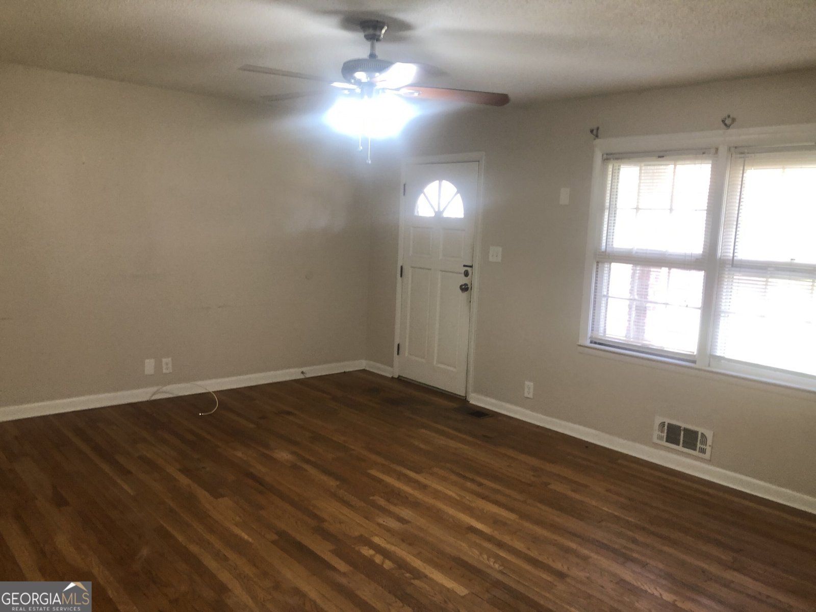 2076 Dobbins Drive Kennesaw - 5