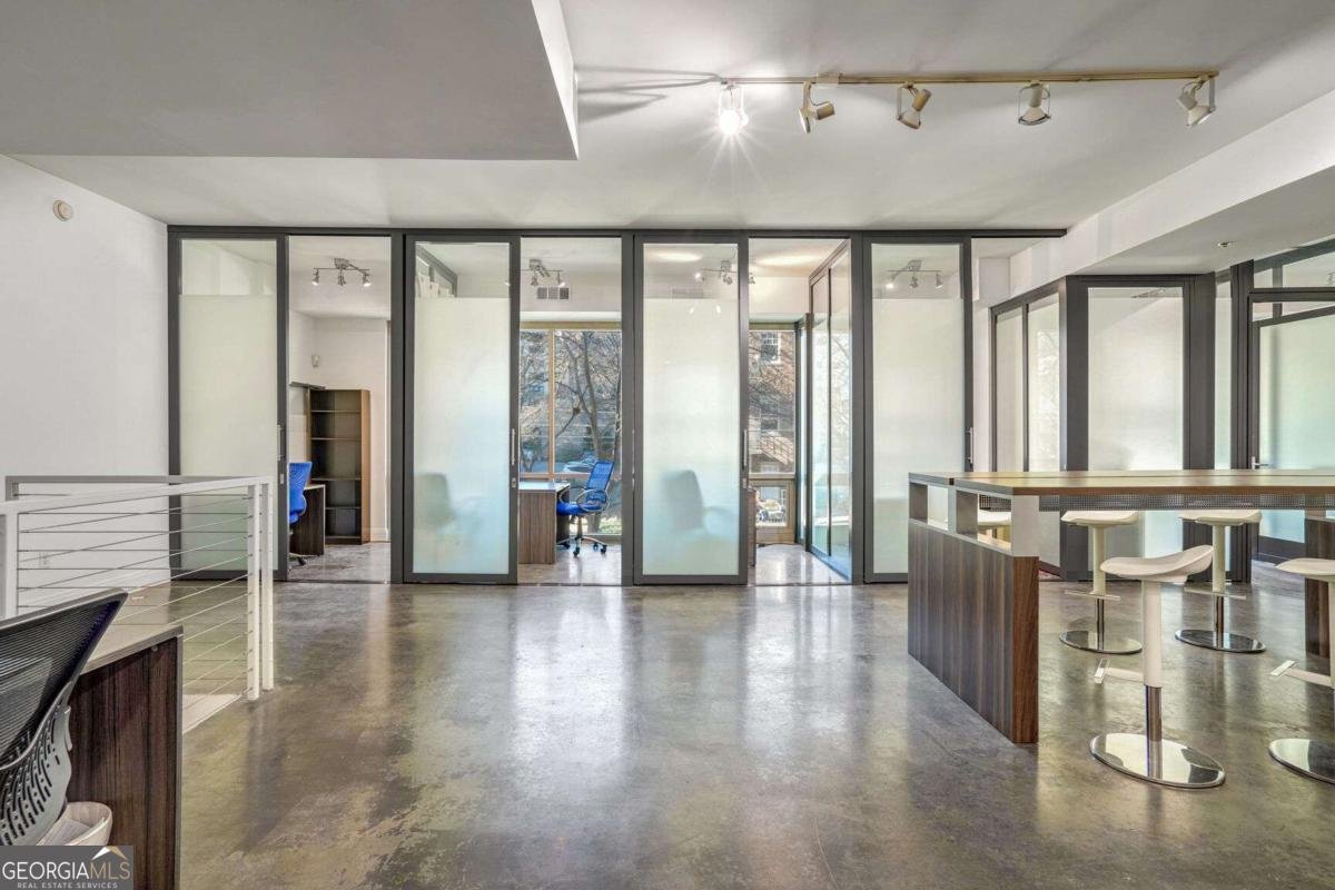 905 Juniper Street Atlanta - 11