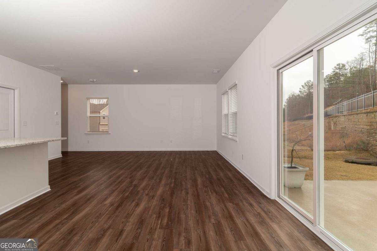 615 Groover Street Ball Ground - 11