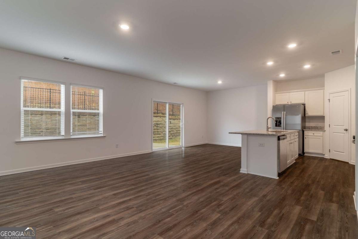 615 Groover Street Ball Ground - 8