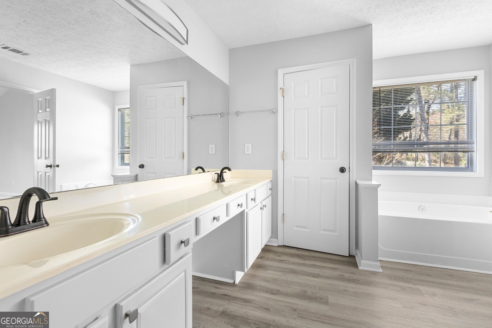 1484 Highland Bluff Court Suwanee - 19