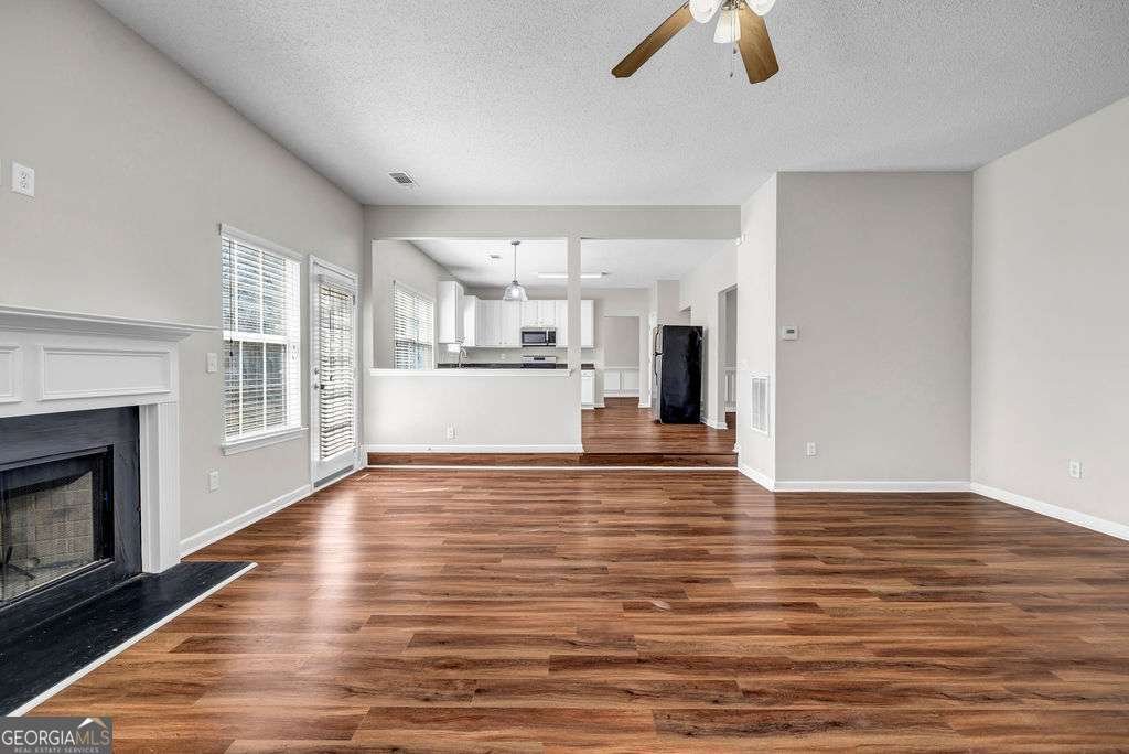 4970 Wewatta Street Atlanta - 23