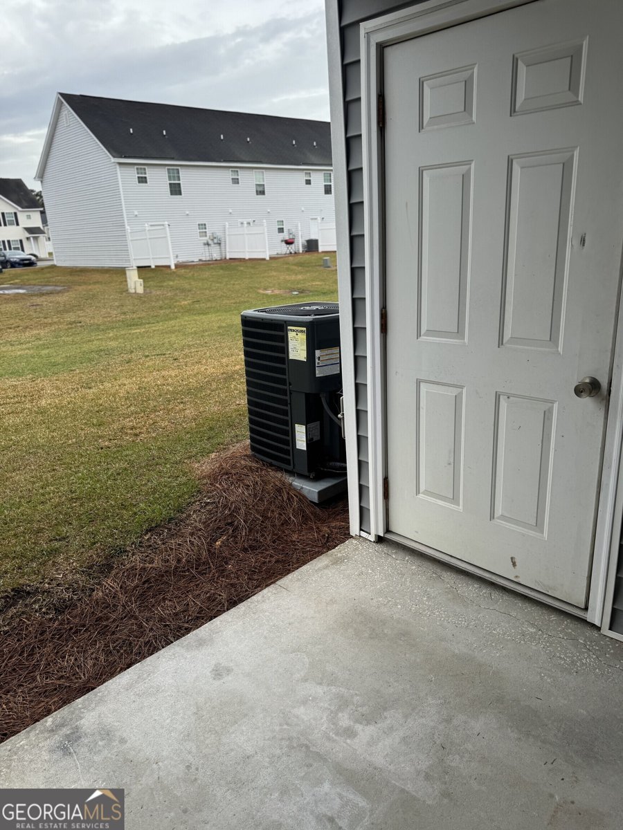 58 Bearing Circle Port Wentworth - 35