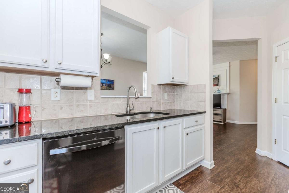 6222 Shoreview Circle Flowery Branch - 10
