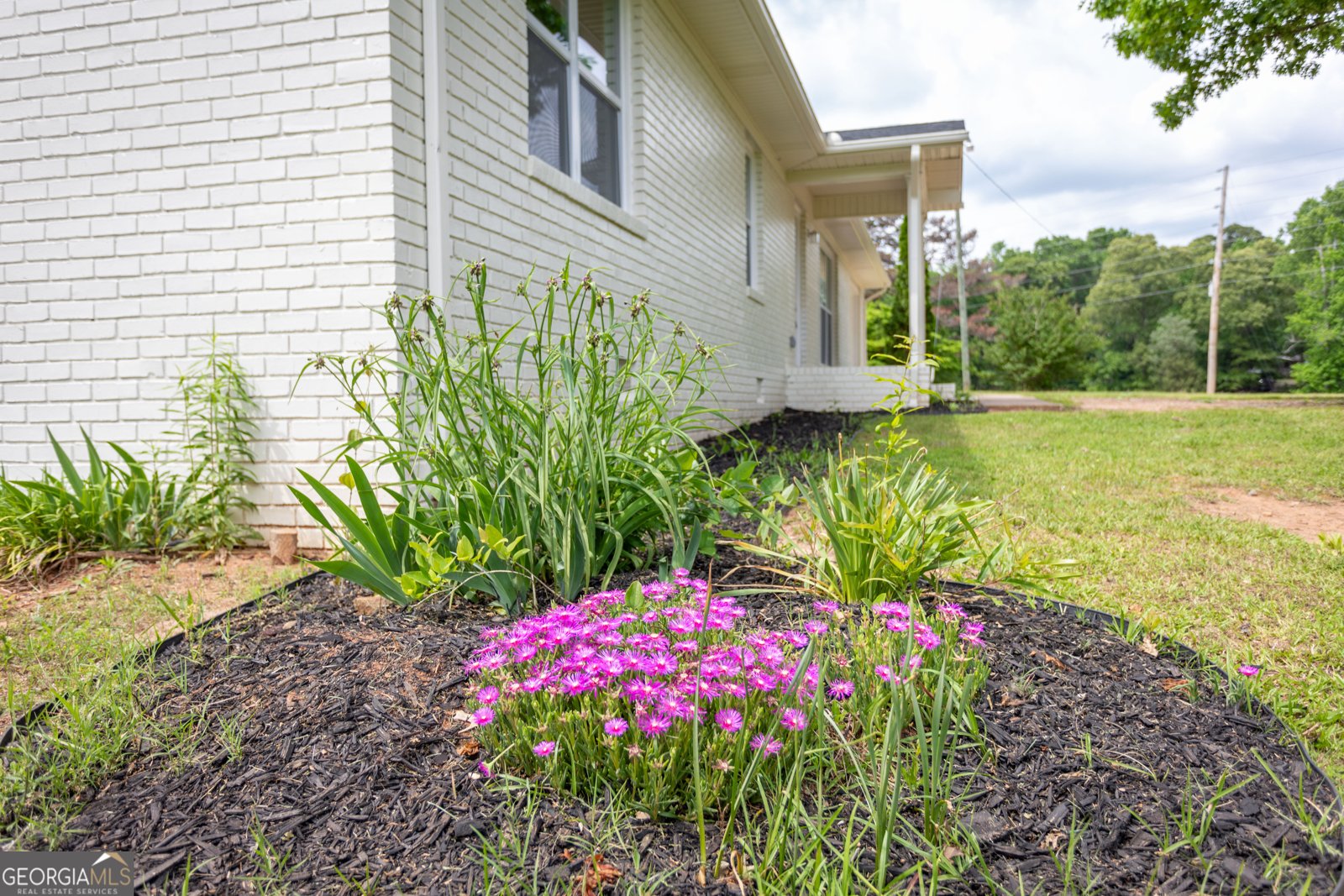 1073 WE King Road Commerce - 76