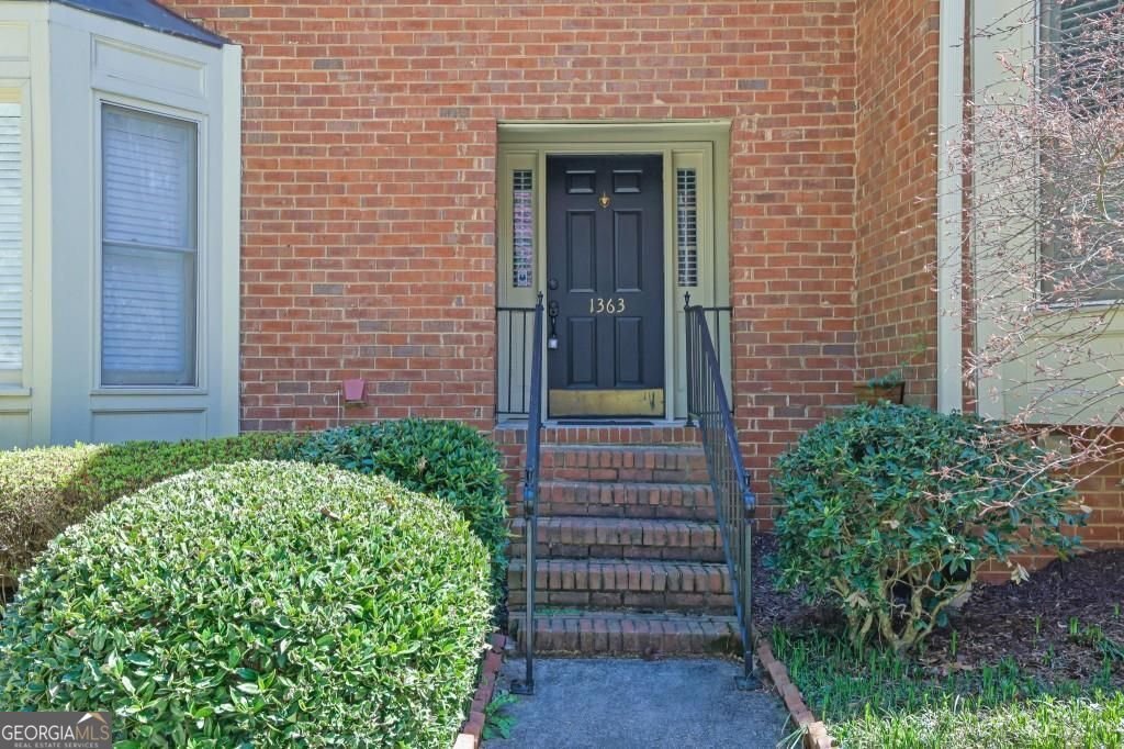 1363 Sheffield Glen Way Atlanta - 4