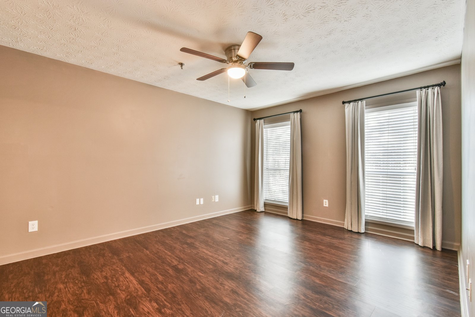 808 Riverview Drive Marietta - 27