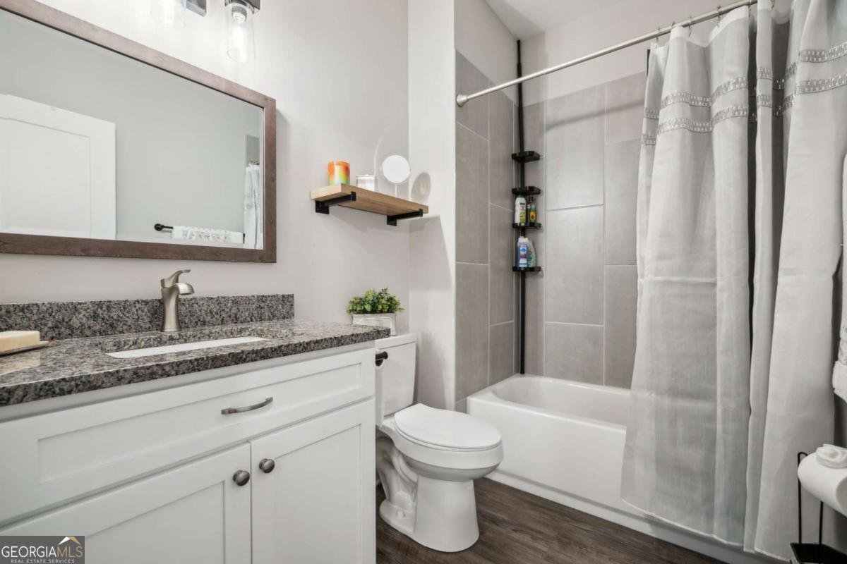 6185 White Way Gainesville - 28