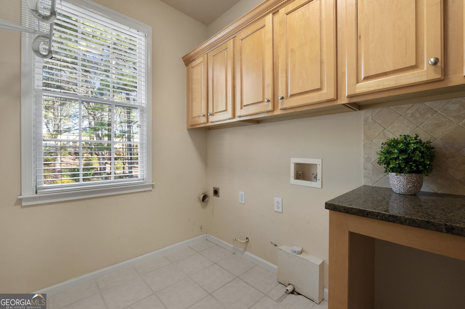 225 Atlanta Providence Court Alpharetta - 37