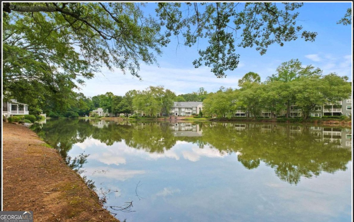 402 Mill Pond Road Roswell - 1