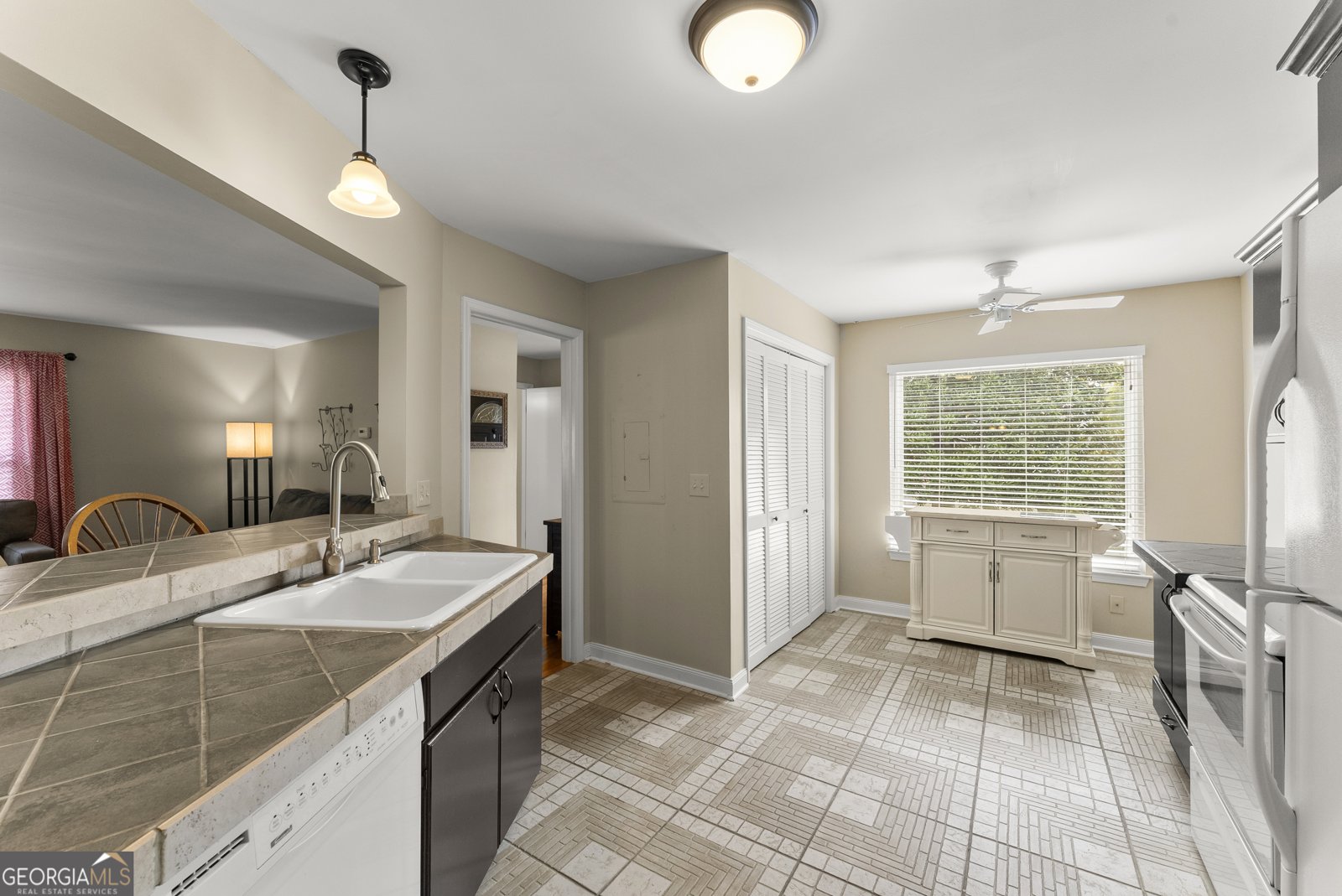 402 Mill Pond Road Roswell - 11